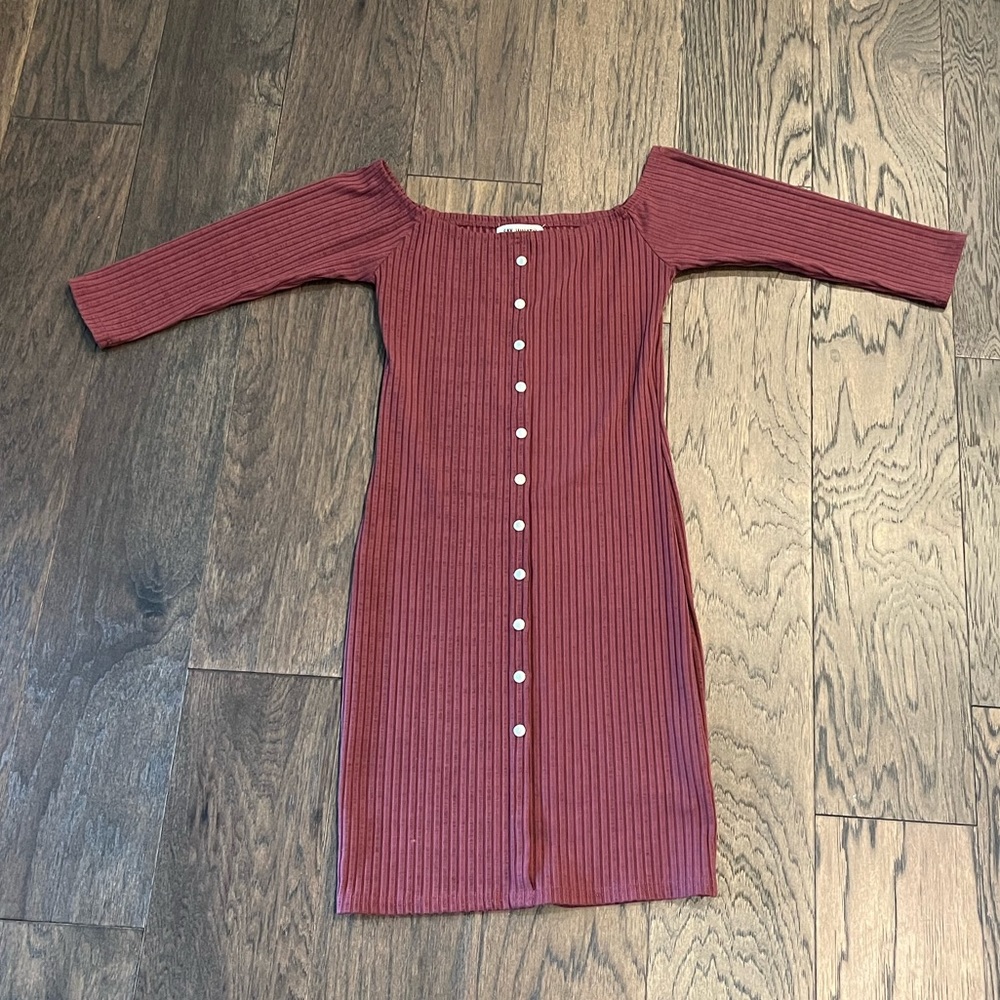 Ribbed Off The Shoulder Midi Dress